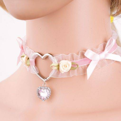 Lolitas de cuello para mujer, gargantilla de corazón de encaje Vintage hecha a mano para mujer, Collar gótico con lazo y campana, accesorios Vestuário